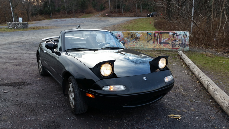 I will never get tired of those headlights.